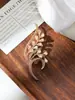 Moda Europeia e Americana Nova Broche de Flor Retrô Versátil Flor de Lírio Pérola Flor de Borboleta Broche Totalmente Cravejado para Mulheres