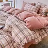 Conjunto de Roupa de Cama para Dormitório Três Peças Lençol de Cama Individual Capa de Edredom Lavável à Máquina Algodão Lavado com Água para Estudante Universitário Capa de Edredom Conjunto de Quatro Peças Não é Algodão Puro