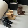 ¡Versión de cuero suave! Botas de pierna ancha apiladas retro para mujer, hebilla de cuero con remaches, Botas Martin, tacón grueso, moda otoño e invierno, botas para pierna de pantalón