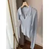 Procesamiento OEM 100% hilo Yangzi alemán suéter de punto de color liso minimalista de corte ajustado versátil con media botonadura y cuello Polo para mujer