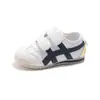 Zapatos casuales Forrest Gump para niños, nuevo estilo primavera y otoño 2025, zapatillas deportivas de interior para guardería, zapatos para caminar con suela suave para bebé