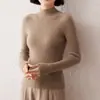 Outono e inverno novo cachecol feminino de primeira linha roupas justas listrado interno base de malha quente suéter de cachecol