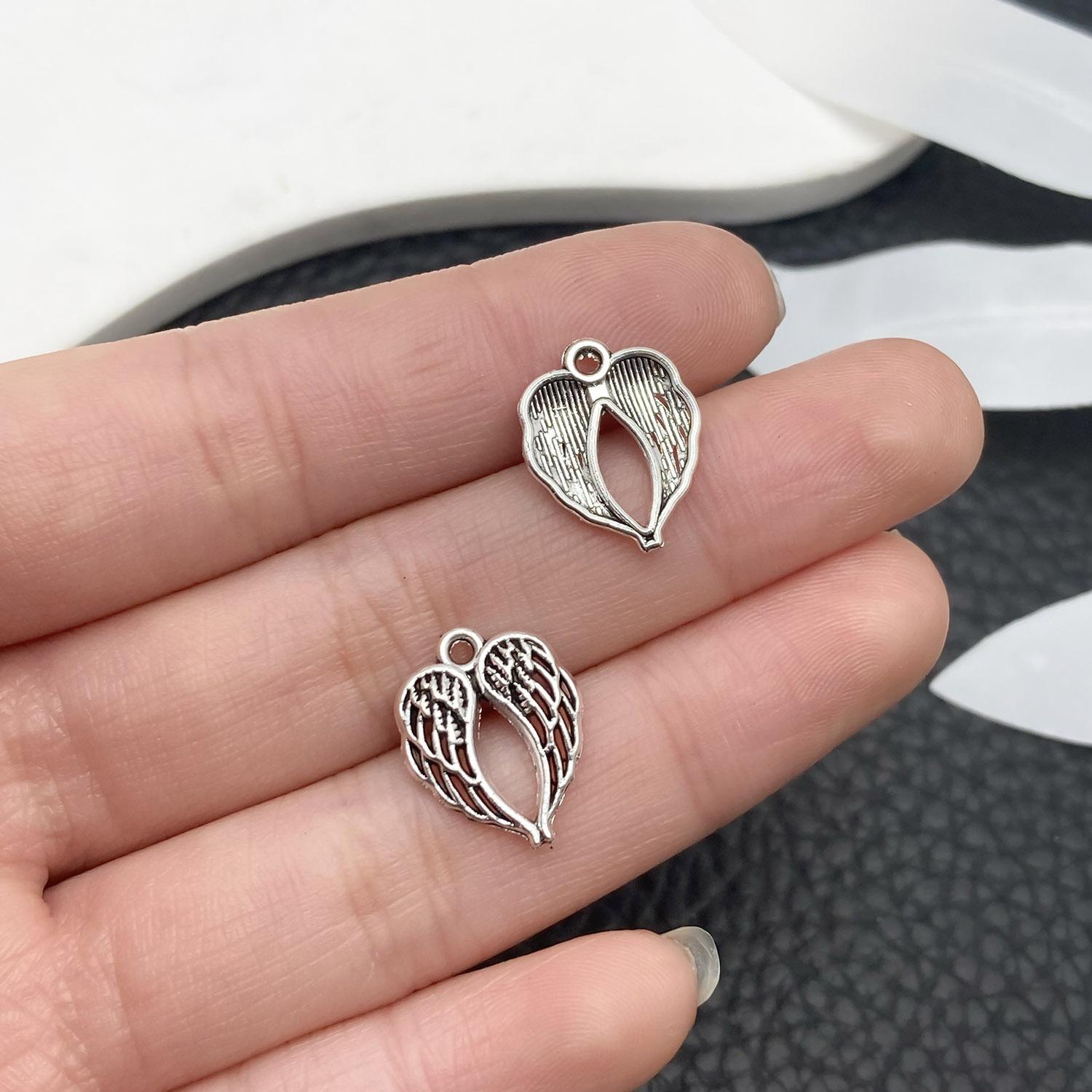 21422-X-古银锌合金小号爱心翅膀15x12mm-0.5