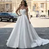 Vestido de Noiva de Cetim Sem Alças 2025 Novo Slim Fit Cauda Pequena Volumoso Estilo Europeu Americano Coreano Vestido de Noiva