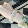 Venta al por mayor, material exterior, jade azul y blanco, barra redonda gruesa, verde agua soleada, pulsera para mujer, alta imitación, jade Hotan, pulsera de jade para mujer, joyería