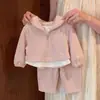 2026 Novo Conjunto de Moletom Rosa Estiloso e Versátil para Meninas Outono Fofo Casual Esportivo Peça Dupla Novo