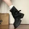 Primer Encuentro Temporada Persona Baja Botines Cortos de Suela Gruesa para Mujer 2026 Nuevo Verano Versátil Estilo Británico Doc Martens Hebilla de Cuero Pantalones