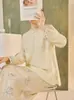 Ropa de Mujer Primavera 2026 Estilo Chino Bordado Pesado Puño Bordado Top Nuevo Camisa de Nuevo Estilo de Gama Alta para Mujer P0163