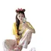 Conjunto de Top de Algodón con Estampado Kt Amarillo de Manga Corta + Pantalones Rosas Verano 2026 Estilo Dulce Holgado Versátil Se Puede Usar Afuera