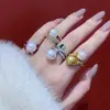 Cuentas de Concha Natural Son Comparables a los Anillos de Perlas, Llenos de Diamantes, Anillos de Esmeraldas Simuladas, Anillos Abiertos, Femeninos y Versátiles, Modelos Populares