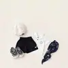 Conjunto de Ropa de Verano con Dibujos Animados para Bebés y Niños Pequeños, Camiseta Blanca con Cuello para Niños y Niñas Combinada con Pantalones Cortos Casuales Negros, Conjunto de Dos Piezas