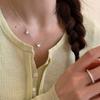 Collar pequeño de cereza de diseño nicho estilo coreano para mujer, estilo simple ins, moderno, único, de verano, combinable con todo, joyería, cadena para la clavícula