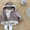 Nueva Ropa Coreana Estilo Coreano para Niñas Primavera y Otoño 2026, Sudadera con Capucha y Cremallera de Encaje Elegante, Ropa de Abrigo para Niños Pequeños