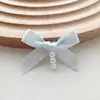 Acessórios Elegantes de Tecido com Laços de Miçangas Pretos e Brancos Feitos à Mão para Sapatos, Meias, Bolsas, Capas de Celular e Acessórios de Roupa