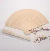 Abanicos de Madera Fragante Completamente Tallados de 8 Pulgadas, Abanicos Plegables Huecos, Compra al por Mayor para Recuerdos de Boda, Patrones Florales Huecos Aleatorios