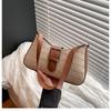 Bolsa de Palha de Ombro para Férias na Praia Feminina 2025 Verão Nova Moda Casual Bolsa de Praia Simples Bolsa de Ombro