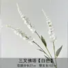 Materiais florais em tons de branco para salões de casamento, móveis para vitrines, adereços de flores de seda para decoração suave, arranjos de flores, marcadores de corredor, buquês artificiais atacado