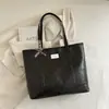 Bolso Tote de Gran Capacidad a la Moda para Mujer 2025 Otoño e Invierno Nuevo Estilo Bolso de Hombro Sencillo Estilo Coreano de Alta Gama para Viajes Diarios Bolso de Axila