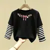 Camiseta de algodão puro com manga longa para meninas 2026 primavera e outono nova estilosa camiseta básica infantil para crianças mais velhas top de outono