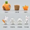 Paisaje en miniatura con lindos conejos de dibujos animados de animales, casas de zanahoria, adorables decoraciones de jardín de conejitos, adornos de resina y accesorios para el Año del Conejo