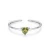 Anillo abierto de plata de ley S925 con piedra de la suerte y diseño de nicho para mujer, con diseño apilable para todo tipo de combinaciones.