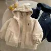 Chaqueta Acolchada Infantil 2026 Invierno Niños y Niñas Parche de Lana de Cordero Algodón con Capucha Chaqueta Gruesa de Piel para Bebé