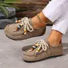 Zapatos casuales con cordones y abalorios talla grande, nuevo modelo otoño 2026, mocasines retro de gamuza para mujer de comercio exterior transfronterizo, punta redonda