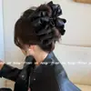 Pinza de Nube de Satén de Alta Gama Coreana Pinza Grande para la Parte Trasera de la Cabeza de Mujer Pinza de Tiburón Mostrando Volumen del Cabello Tocado Multipinza