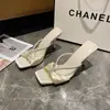 Sandalias de Tacón Alto con Lazo de Mariposa Transfronterizas Europeas y Americanas Sandalias de Una Tira con Pedrería Morado 2025 para Mujer al por Mayor Tallas Grandes
