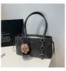 Bolsa de mano versátil popular de este año, tipo Baguette para mujer, Otoño 2025, Nueva, de alta calidad, informal, para hombro o axila