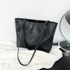 Bolsa Tote de Grande Capacidade Bolsa Feminina 2024 Outono e Inverno Nova Bolsa de Ombro Estilista Cor Contraste Costura Classe Bolsa de Viagem