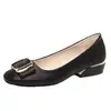 Zapatos de mujer populares de suela blanda, moda otoño 2026 nuevos zapatos para mamá, mocasines de tacón bajo con puntera cuadrada de cuero para mujer