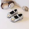 Sapatos de princesa estilo coreano para meninas 2026 outono novo vintage poá sapatos casuais para bebês crianças laço sapatos de couro