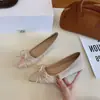 Zapatos de Salón Nuevos de Punta Fina con Lazo Aumento de Altura Interior Patchwork Suela Suave 4 cm Estilo Delicado Charol Corte Bajo Zapatos de Hada Primavera y Otoño