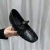 Novedad de la Temporada: Zapatos Bajos de Estilo Francés Inspirados en Chanel para Mujer, con Parche de Camelia, para Viajar y con Plataforma Oculta para Aumentar la Altura