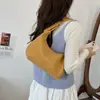 Bolsa de ombro tipo baguette de cor sólida tecida, estilo delicado para mulheres, alça de ombro larga, versátil, textura simples, bolsa pequena feminina para o dia a dia