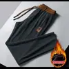 Novas calças casuais masculinas retas, grossas, de veludo cotelê, para outono e inverno, com fleece, soltas e resistentes ao frio, de comércio exterior