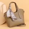 Bolso de moda con estampado de lichi para mujer, sencillo y portátil, de piel auténtica, de comercio exterior, ligero, de lujo, con texto en el hombro.