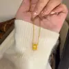 Collar Colgante de Cobre Chapado en Oro Estilo Familia Zhou con Artesanía Antigua, Diseño de Cintura Delgada, Cadena para Clavícula, Regalo para Novia
