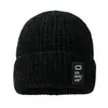 Chapéu de Lã Tricotado com Forro de Veludo Novo para Outono e Inverno, Proteção para as Orelhas, Moda Jovem, Chapéu Pulôver para Esportes ao Ar Livre
