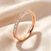Anillo de Acero de Titanio de Lujo Ligero Estilo Coreano para Mujer, Anillo Elegante de Nicho, Anillo de Pareja con Incrustaciones de Diamantes que No se Desvanecen, Joyería de Mano