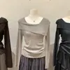 Elegante top de punto irregular para mujer de principios de primavera, estilo corto, nuevo diseño 2025, plisado, ajustado, camisa base única