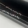 Pulsera de lazo estilo fresco y de lujo ligero para mujer, diseño de nicho de lujo ligero, nuevo accesorio de mano versátil, regalo perfecto para novia, da un sentido de sofisticación