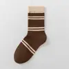 Calcetines para Mujer Zhuji Otoño e Invierno Nuevo Estilo Estilo Melard Calcetines de Media Pantorrilla Color Café Rayados Simples Versátiles Calcetines Holgados para Todas las Estaciones