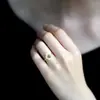 Anillo Antiguo de Oro Incrustado con Flor Nueva de la Ciudad Prohibida de Hotan Exquisito Anillo para Mujer Anillo de Articulación Joyería en Vivo al por Mayor para la Familia