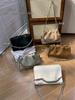 Nicho plissado nuvem bolsa axilas bolsa feminina 2024 novo viajante bolsa de ombro de couro macio mensageiro portátil bolsa retrô bolsa