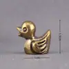 Pato Amarillo Pequeño de Latón Mini Patito Lindo Venta Caliente Transfronteriza Artesanía Decorativa de Escritorio Mascota de Té Adorno de Cobre