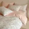 Juego de cuatro piezas de terciopelo de leche bordado tridimensional de alta densidad para invierno, grado A, más un juego de tres piezas de franela espesa y cálida.