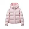 Chaqueta de Algodón con Plumas para Mujer Corta Estilo Nuevo 2026 Invierno Engrosada Holgada Chaqueta Tipo Pan con Capucha Desmontable Top