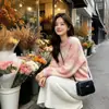 Suéter de punto de lana cepillada para mujer, top de punto a rayas de cuello redondo, nuevo top de punto base con degradado de moda otoño e invierno